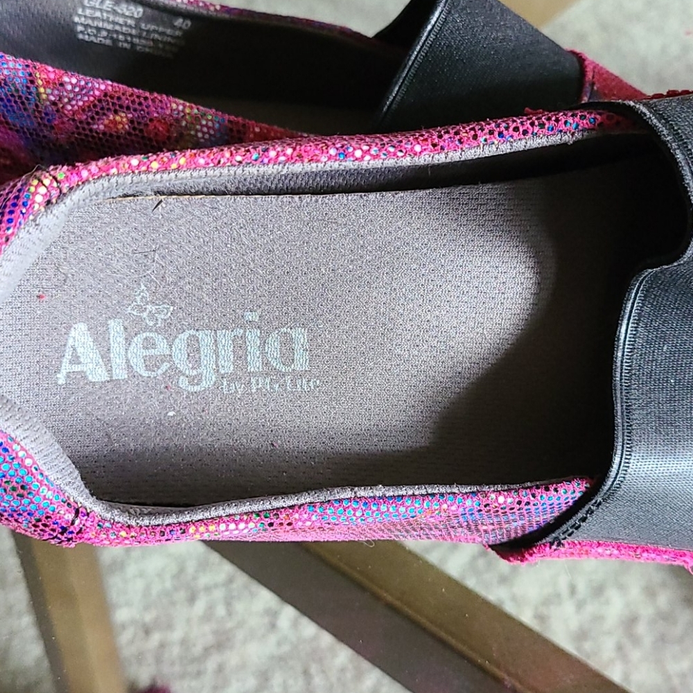 Shoes - Picture 3 of 3